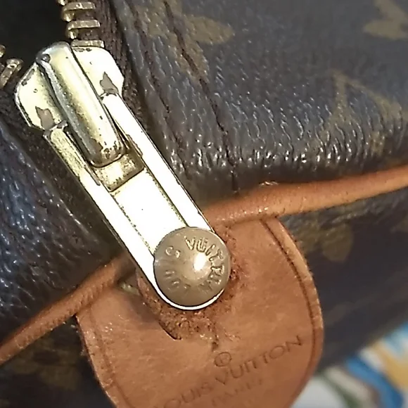 LOUIS Vuitton Speedy 40 In Excellent Condition - Picture 12 of 17